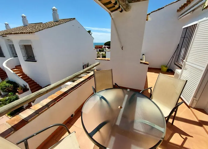Apartamento En Primera Linea De Playa En Chiclana