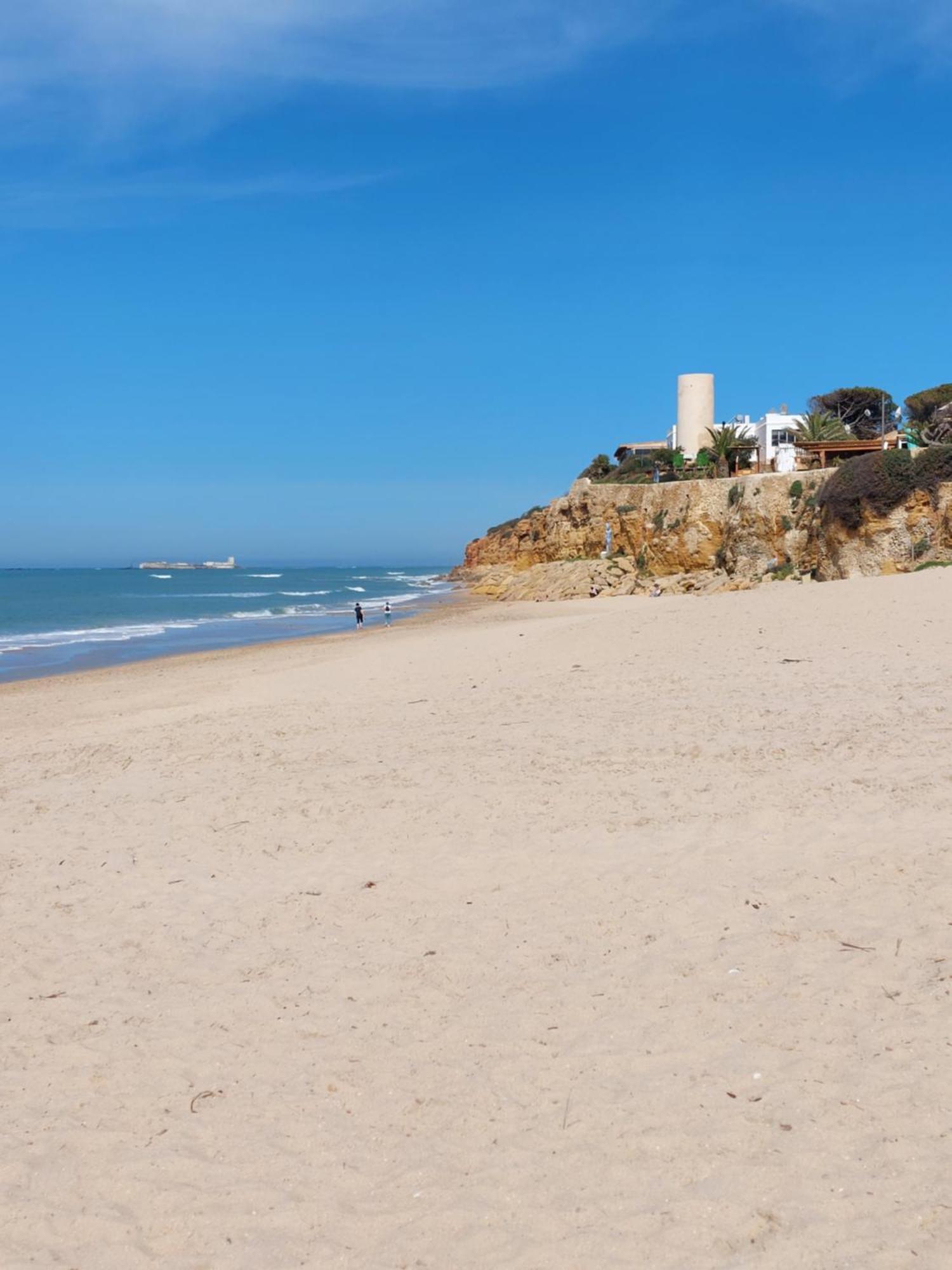 Appartement En Primera Linea De Playa En Chiclana *