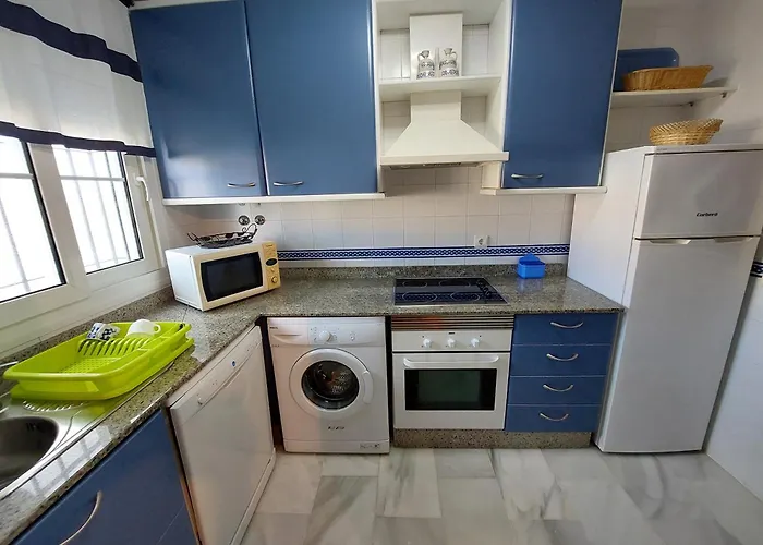 Apartamento En Primera Linea De Playa En Chiclana