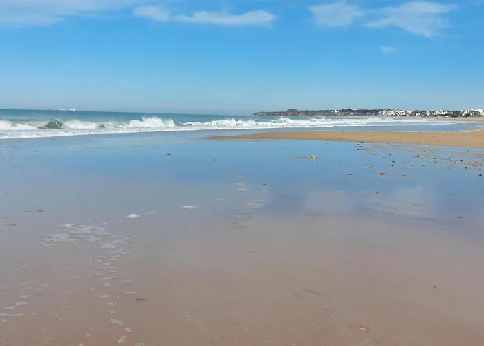 Apartamento En Primera Linea De Playa En Chiclana